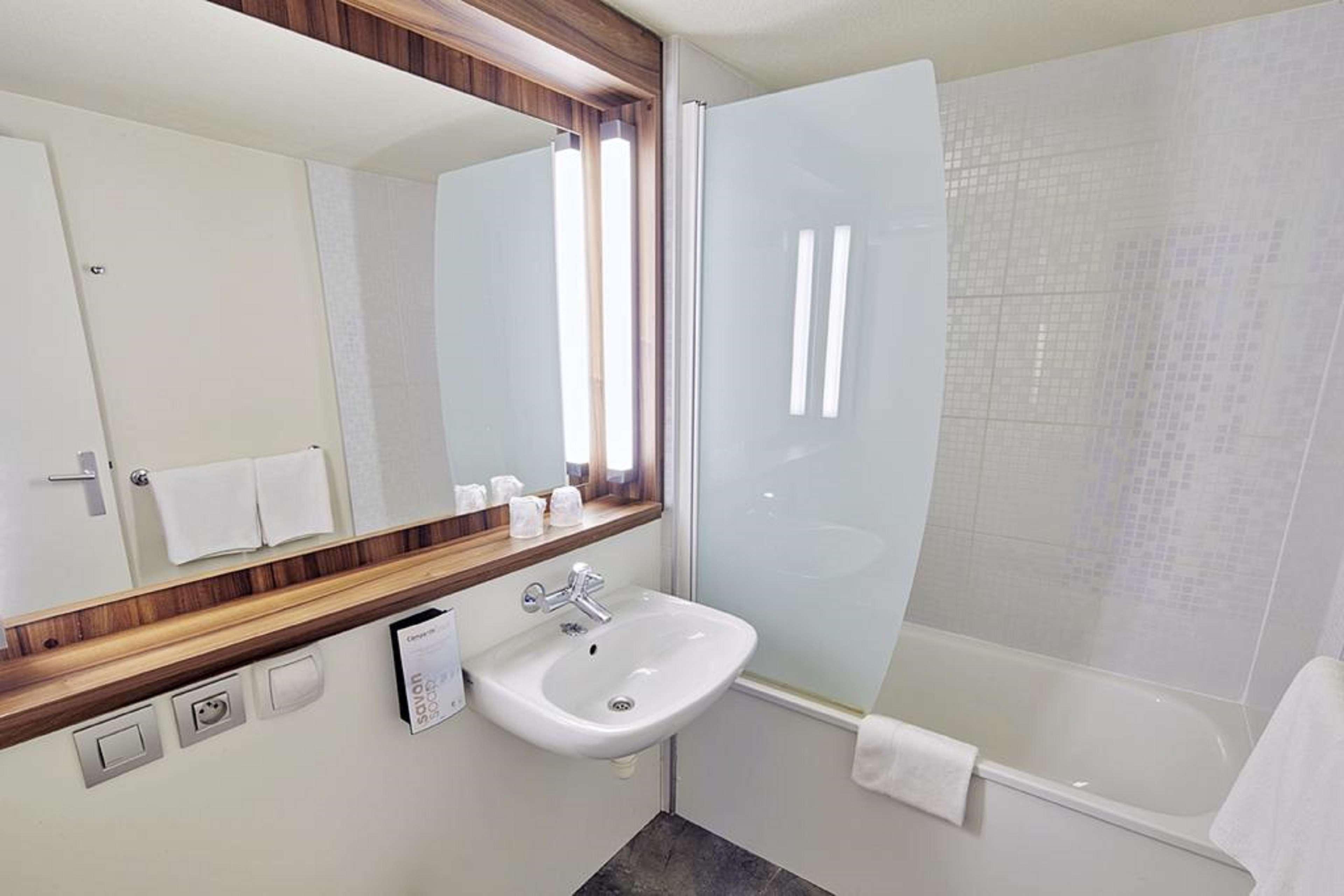 Campanile Lille - Lomme Hotel Kültér fotó